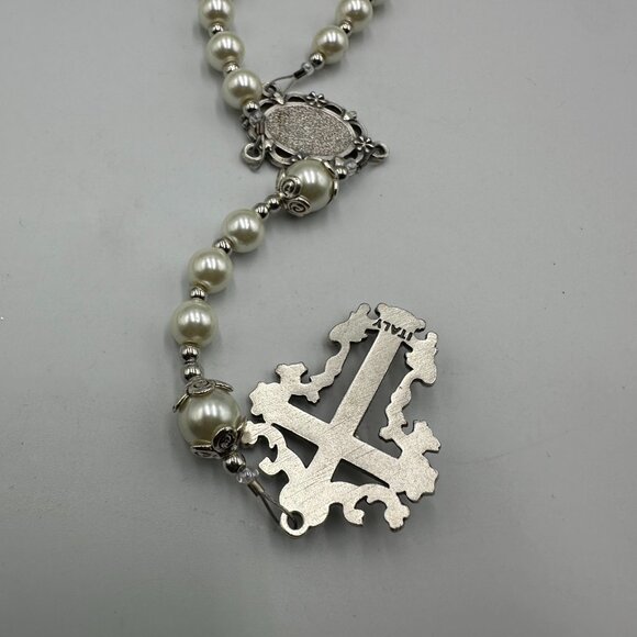 Vintage Rosary Necklace Faux Pearl Silver Tone Ornate Cross Religious Beaded - Picture 10 of 11